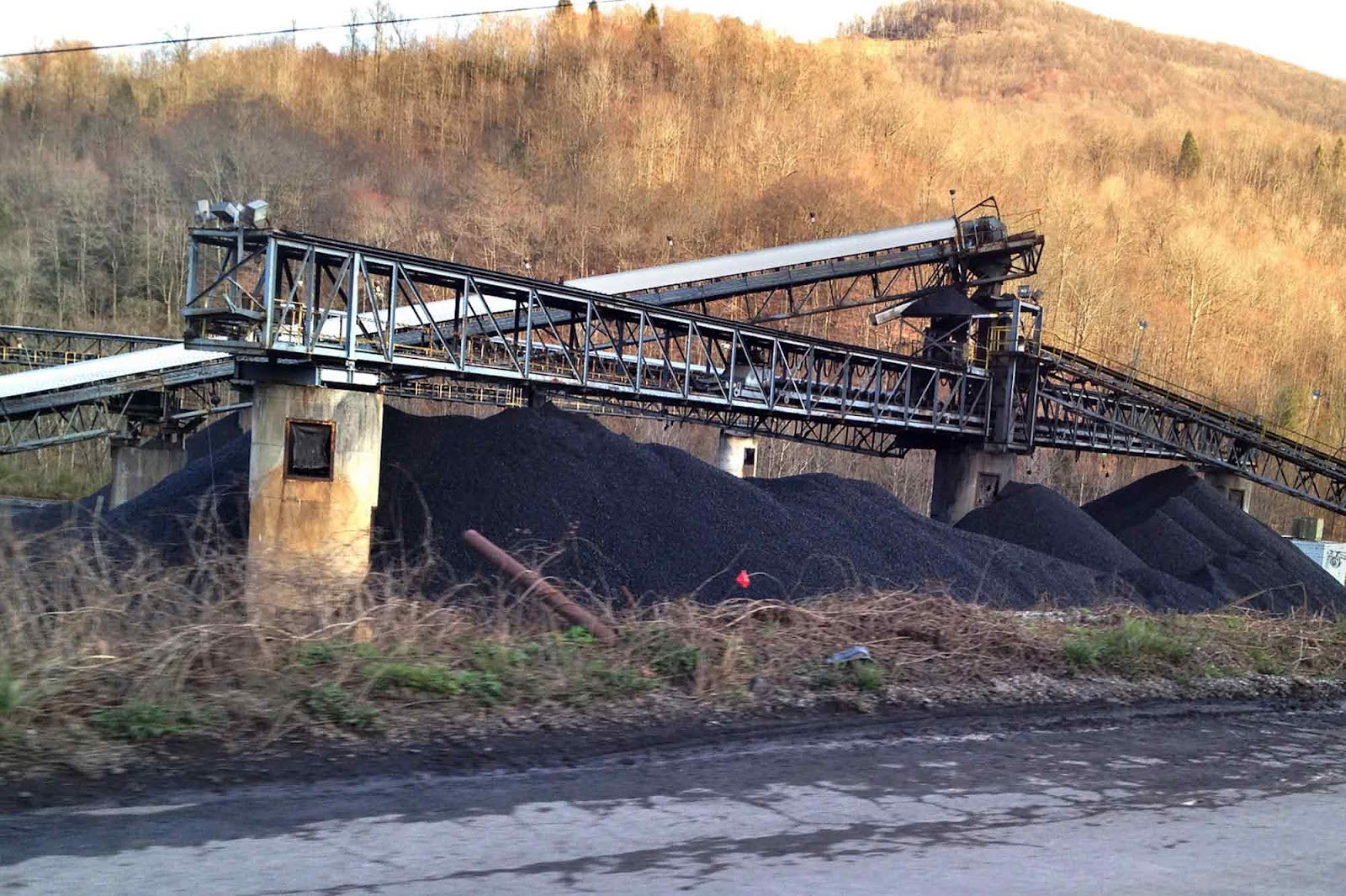 Trump’s Coal Comeback: Economics Be Damned